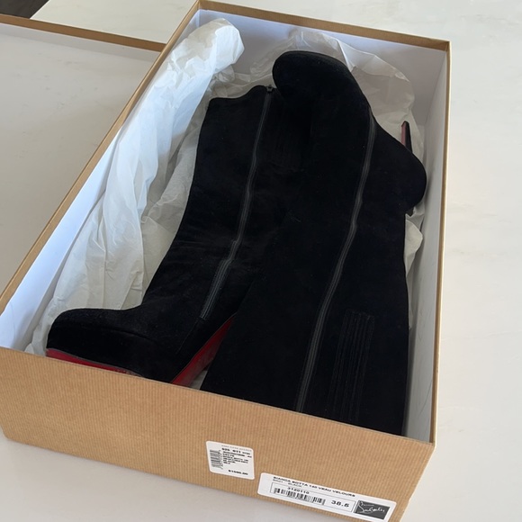 Bianca suede Christian Louboutin boot - Picture 3 of 6